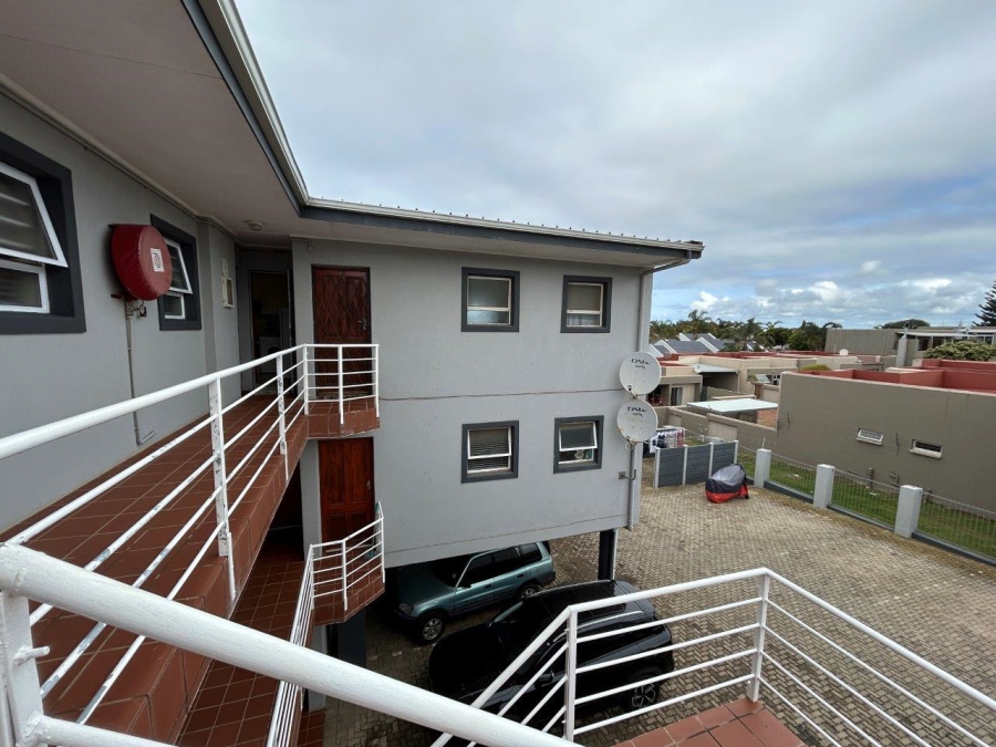 2 Bedroom Property for Sale in C Place Eastern Cape